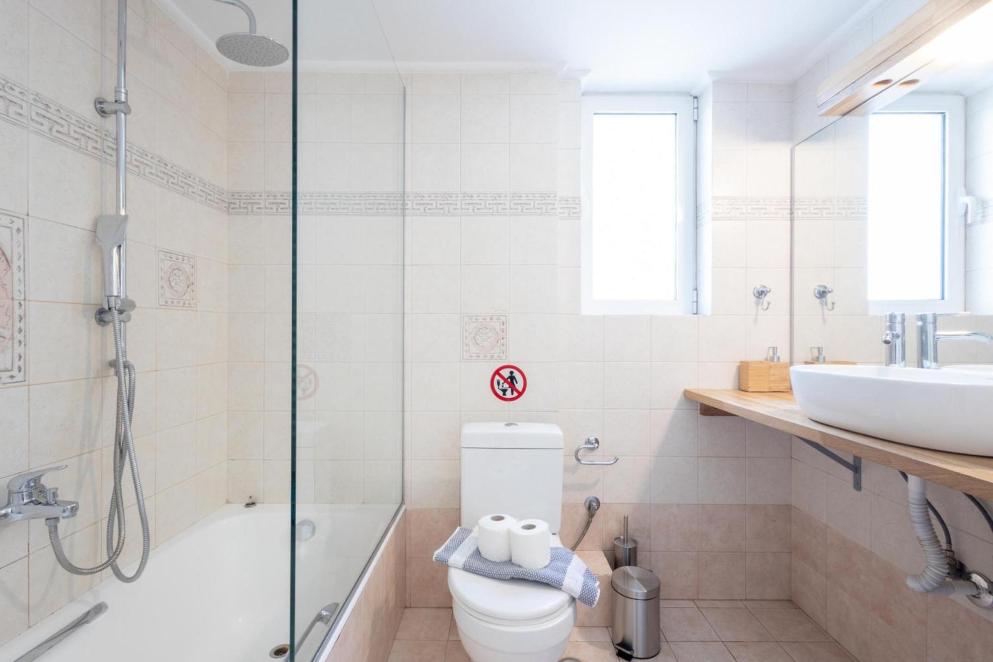 Luxury And Spacious Apt For 6 Guests 아테네 외부 사진